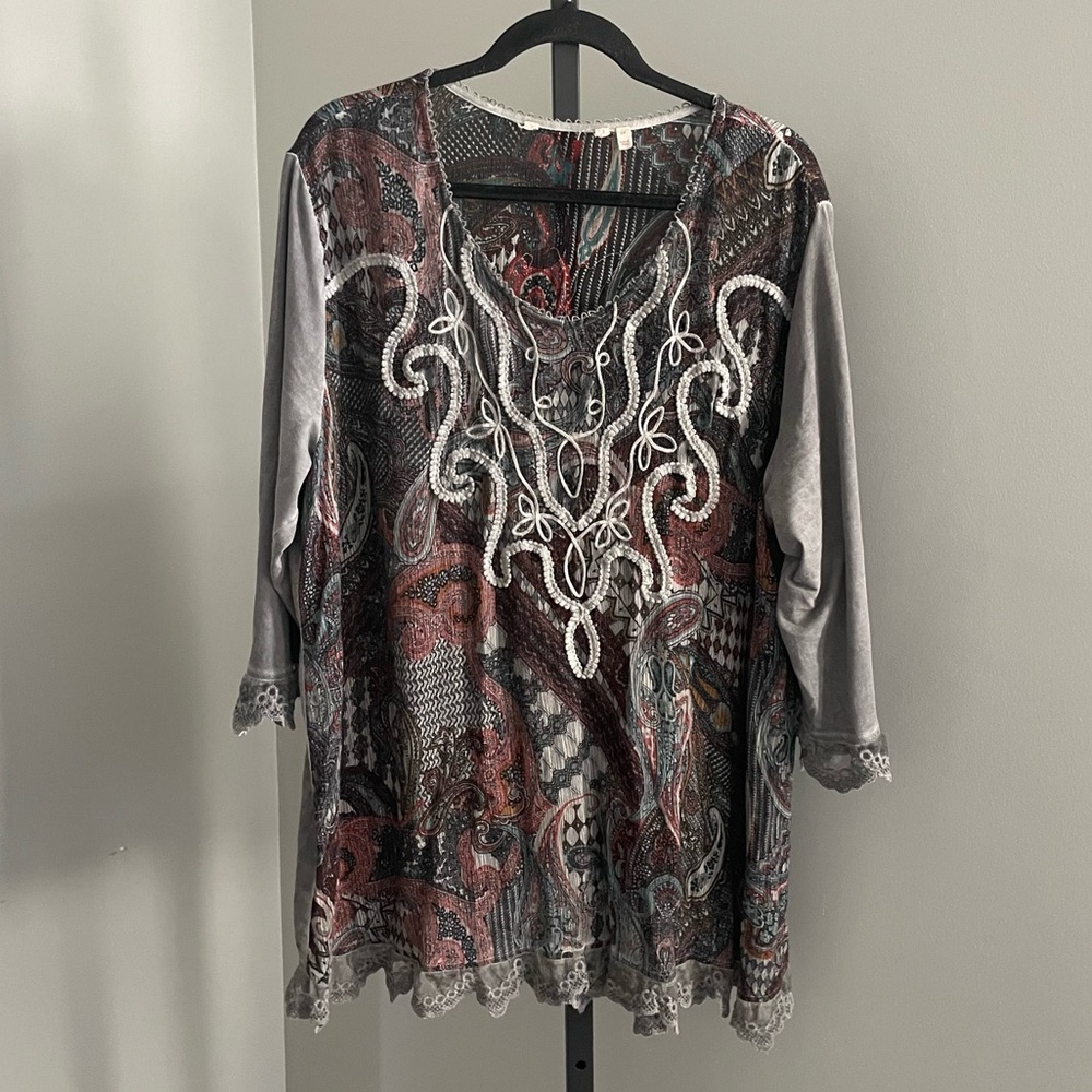Soft Surroundings Gray and Red Embroidered Blouse
